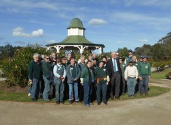 Victoria State Rose Garden Supporters with Heritage Council representatives.