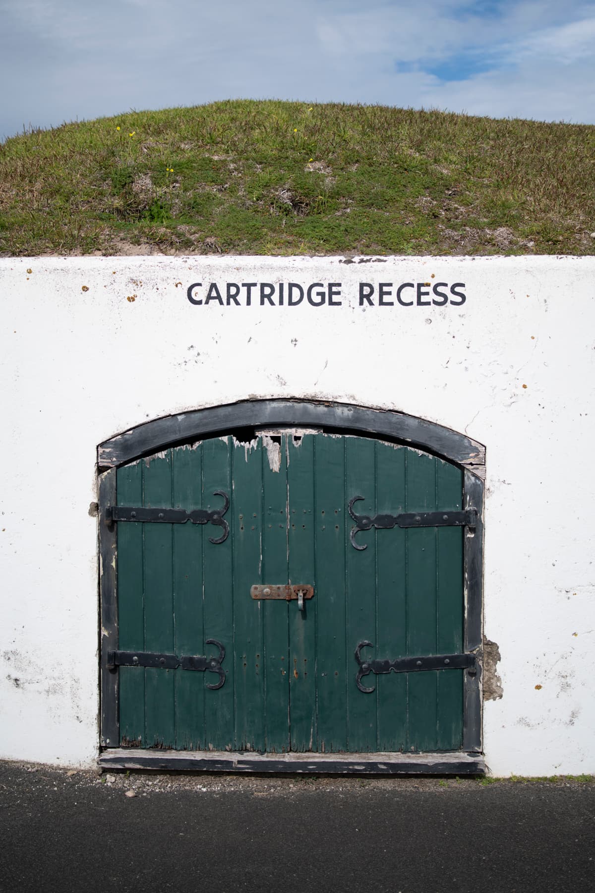 Lady Bay Lighthouse Complex (guns and battery)